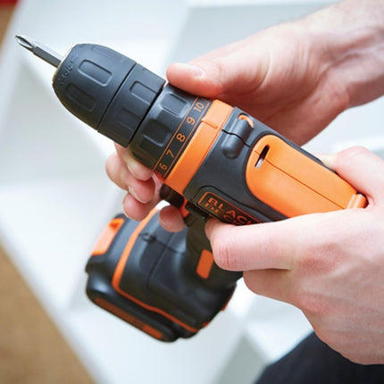 BLACK&DECKER DRILL