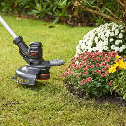 BLACK&DECKER HEDGE TRIMMER